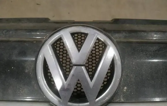 Volkswagen Cross Polo Manufacturer badge logo/emblem 