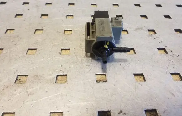 Hyundai i40 Turbo solenoid valve 351202A400