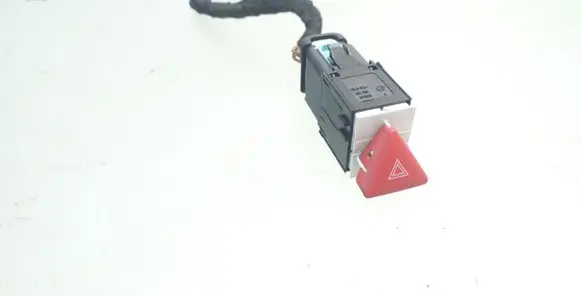 Volkswagen PASSAT B6 Hazard light switch 3C0953509