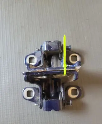 Dacia Duster II Front door hinge set 