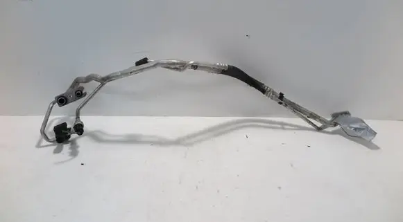 Opel Corsa D Air conditioning (A/C) pipe/hose 13203336