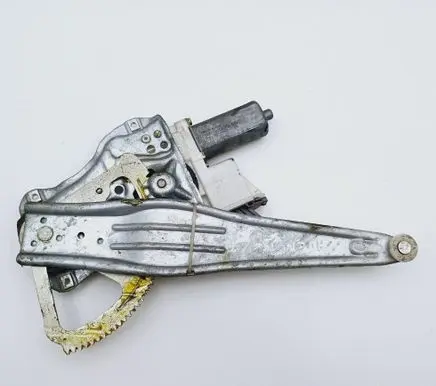 Toyota Avensis T250 Rear door window regulator with motor 0130822032