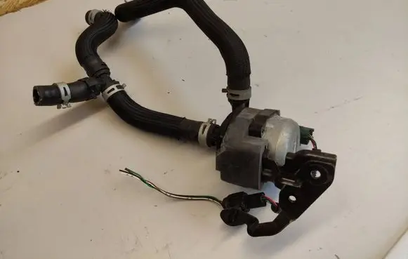 Nissan Leaf II (ZE1) Electric auxiliary coolant/water pump 215815SA0A 0641001451