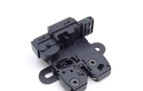 Nissan Micra Tailgate/trunk/boot lock/catch/latch 400138