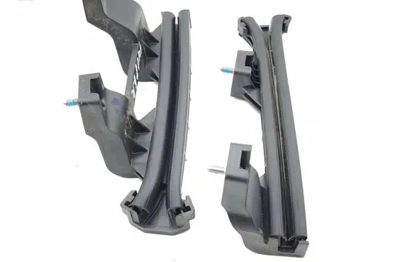 Renault Arkana Rear door windshield rail 822173676R 822192423R