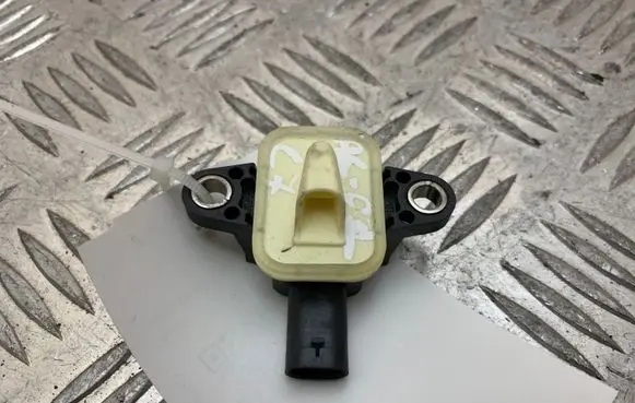 Audi A8 S8 D4 4H Airbag deployment crash/impact sensor 4H0955557