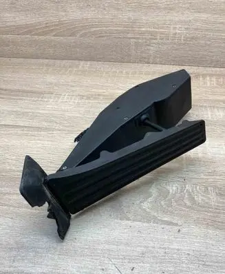 BMW 5 E60 E61 Accelerator throttle pedal 6766930