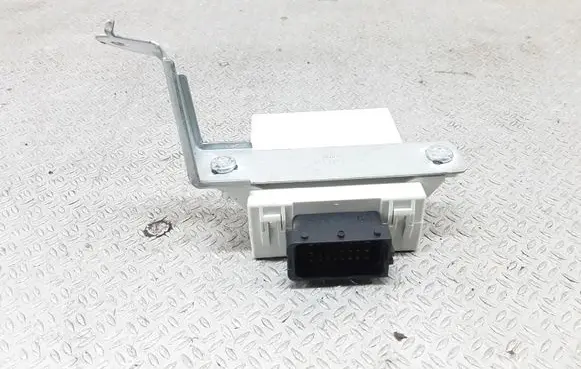 Toyota Avensis T250 Window wiper relay 8594005020