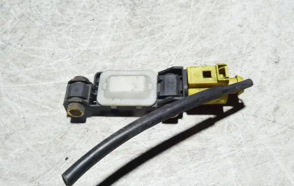 Audi A4 S4 B7 8E 8H Airbag deployment crash/impact sensor 8E0959651