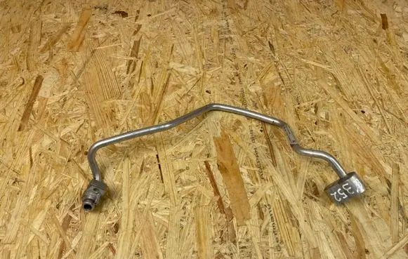 Porsche Macan (95B) Air conditioning (A/C) pipe/hose 95B260367C A3000
