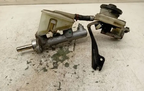 Honda Civic Master brake cylinder