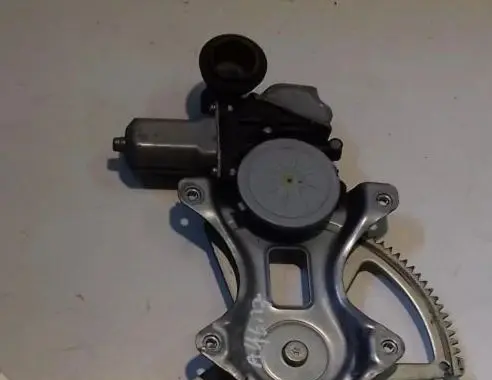 Toyota Prius (XW30) Front door window regulator motor