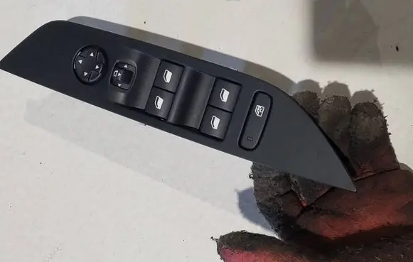 Peugeot 308 Electric window control switch 98349233ZD