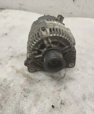 Volkswagen Polo III 6N 6N2 6NF Generator/alternator 0123310019 028903025H