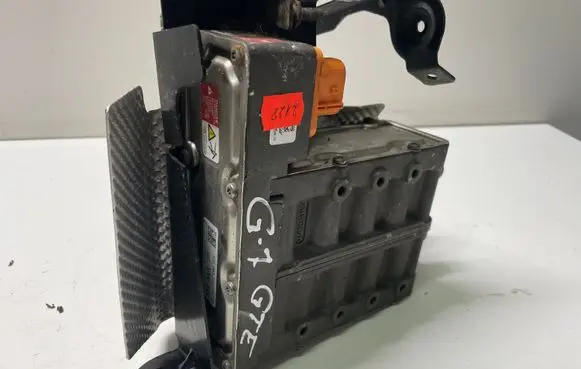 Volkswagen Golf VII Voltage converter/converter module 12E963231F
