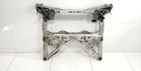 BMW 5 G30 G31 Front subframe 6861106