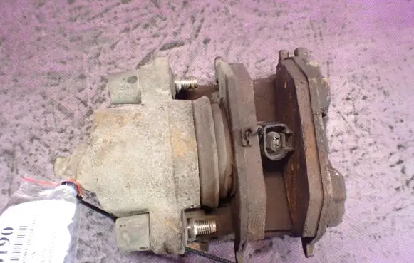 Volkswagen Polo Front brake caliper