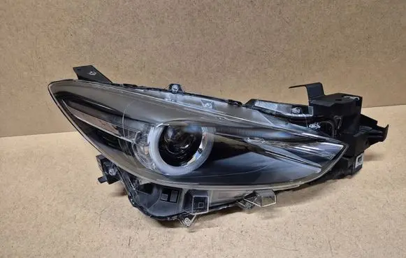 Mazda 3 III Headlight/headlamp BSP551030