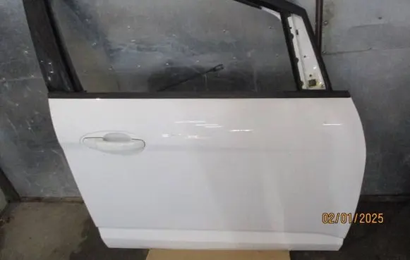 Ford Focus C-MAX Front door