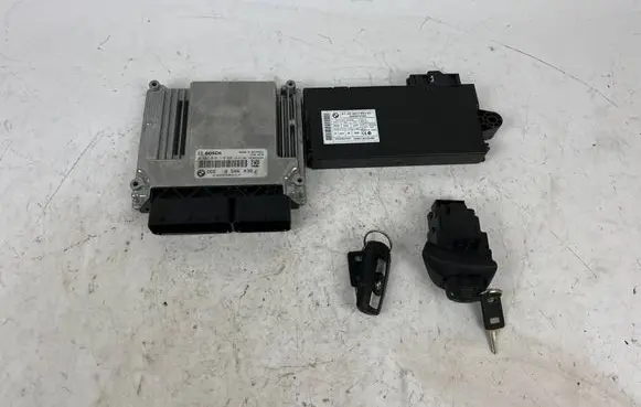BMW X1 E84 Engine ECU kit and lock set 8506438 9217853 9194399