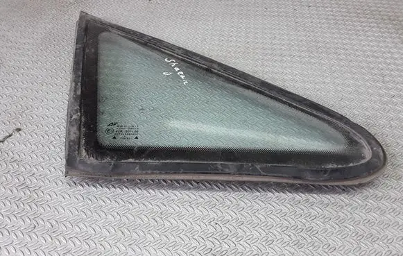 Volkswagen Sharan Front triangle window/glass 