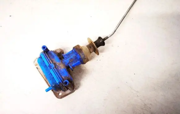 Audi 80 90 B3 Central locking vacuum pump 893862153d