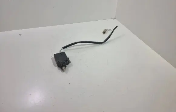 Mercedes-Benz G W461 W463 1st Gen Loading door lock 13N01A