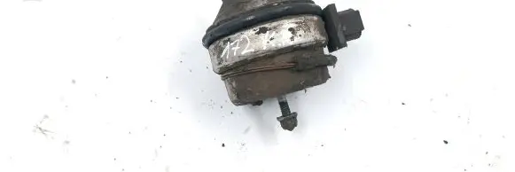 Audi A4 S4 B5 8D Engine mount bracket 8D0199382P