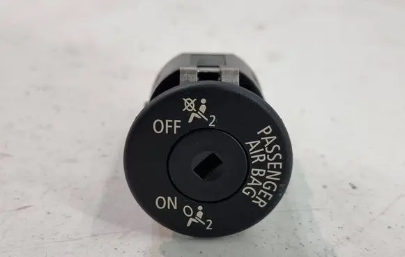 BMW 7 F01 F02 F03 F04 Passenger airbag on/off switch 6974643
