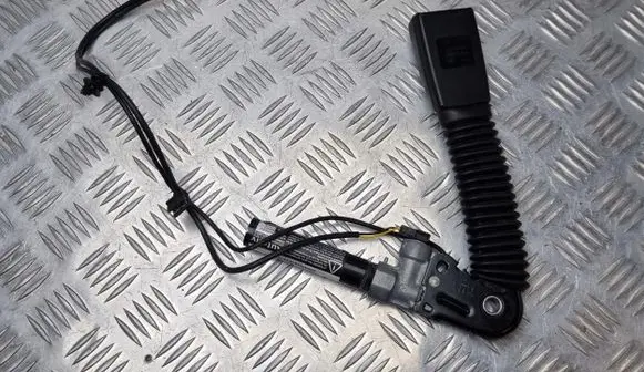 Mini Cooper Countryman R60 Front seatbelt 9806923