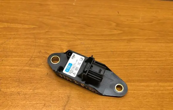 Honda Accord Airbag deployment crash/impact sensor 77970SEDJ820M1 G0XR1D2C0