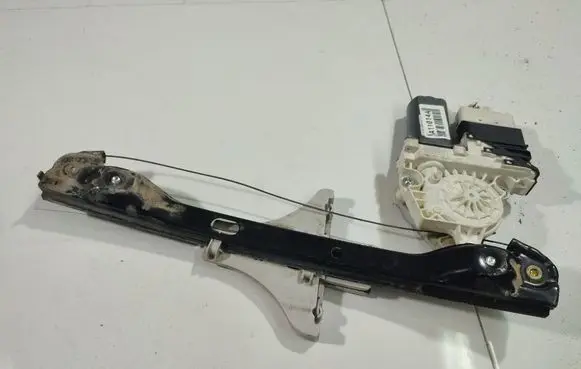 Volkswagen PASSAT B6 Sliding door window regulator with motor 