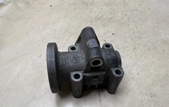 Suzuki Liana EGR valve 55215021