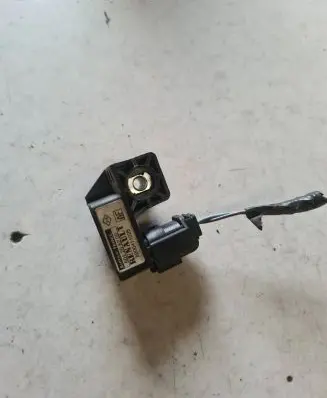 Renault Megane II Airbag deployment crash/impact sensor 8200411025 601298200
