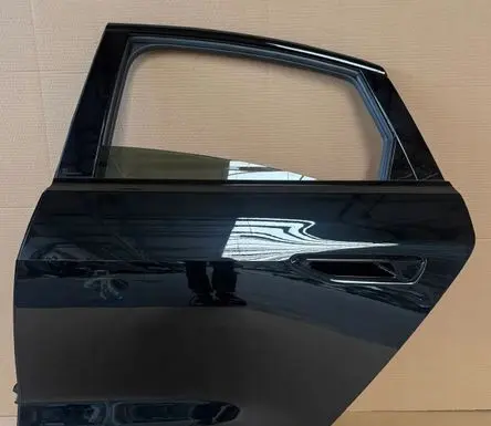 Audi A5 Rear door 8B3833051C