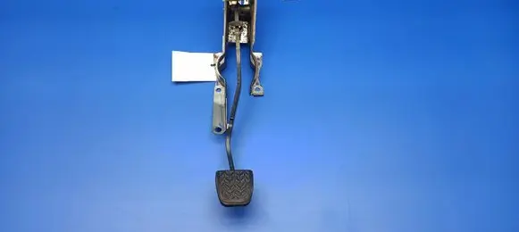 Toyota Aygo AB10 Brake pedal 471100H050
