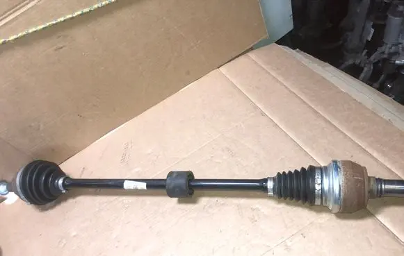 Volkswagen Tiguan Front driveshaft 3Q0407272CA