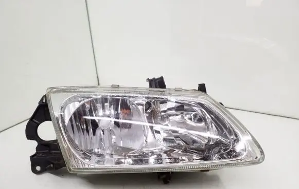 Nissan Almera N16 Headlight/headlamp 082151188R