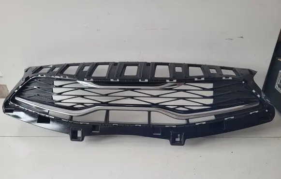 KIA Xceed Front bumper upper radiator grill 86351J7DB0 86350J7D00