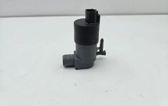 Toyota Yaris Windscreen/windshield washer pump 853300D121