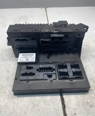 Mercedes-Benz E W211 Comfort/convenience module 2115457101