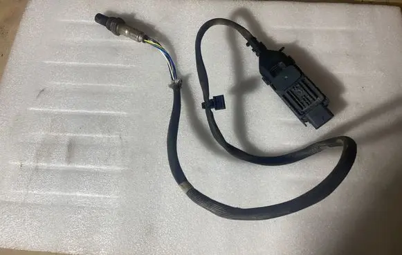 Volkswagen Tiguan Lambda probe sensor 04L907805CG 1259018035