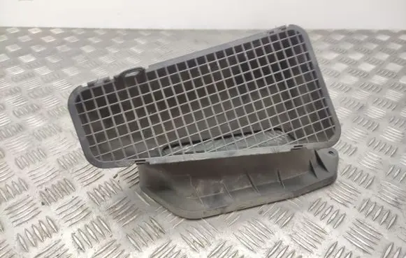 Audi A4 S4 B8 8K Air intake duct part 8K1819904