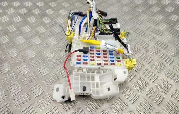Suzuki Vitara (LY) Fuse module 