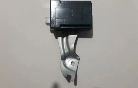 Lexus IS 220D-250-350 Door control unit/module 8974053060 251300-3520