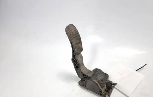 Mercedes-Benz Sprinter W906 Accelerator throttle pedal A9063000404