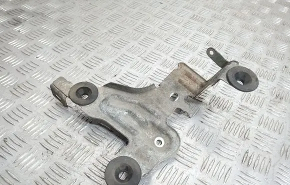 Mazda CX-7 Air filter cleaner box bracket assembly 