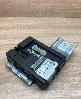 Infiniti G35 Central body control module 284B1AC301