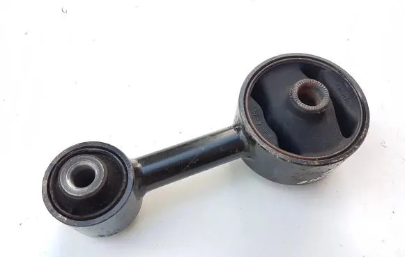 KIA Sportage Engine mount bracket 219822S000