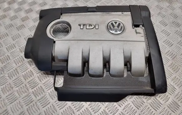 Volkswagen PASSAT B6 Engine cover (trim) 03G103907